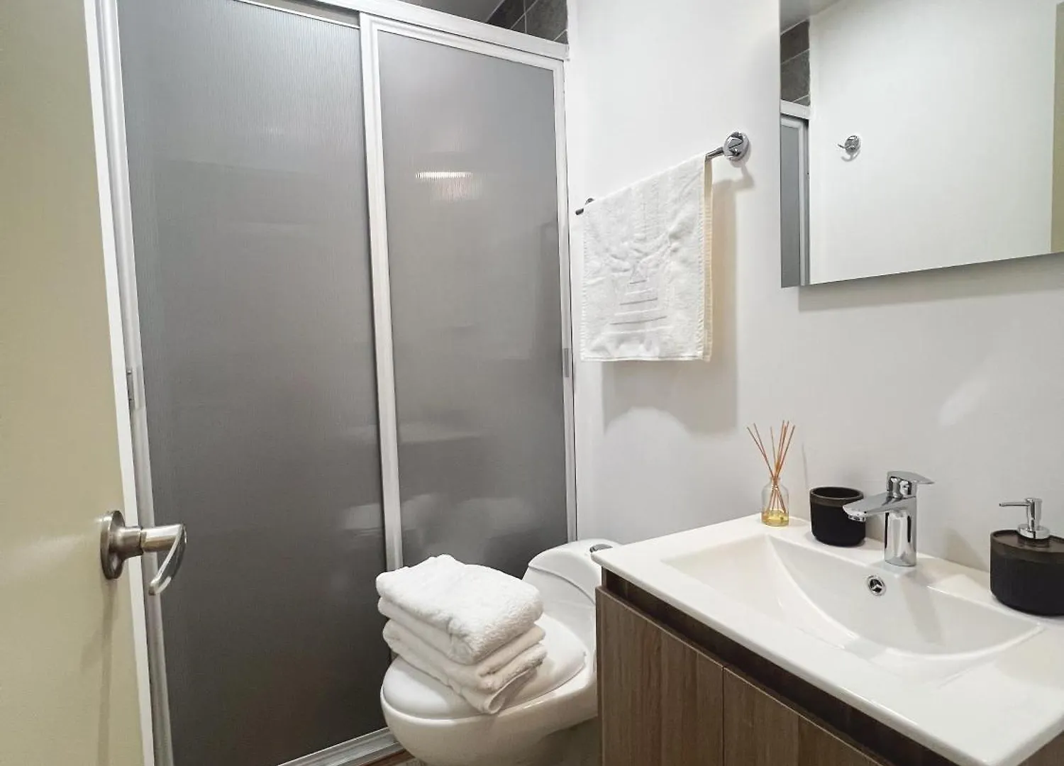 Comodo Departamento 3 Habitaciones Y 200 Mb Guadalajara Apartman