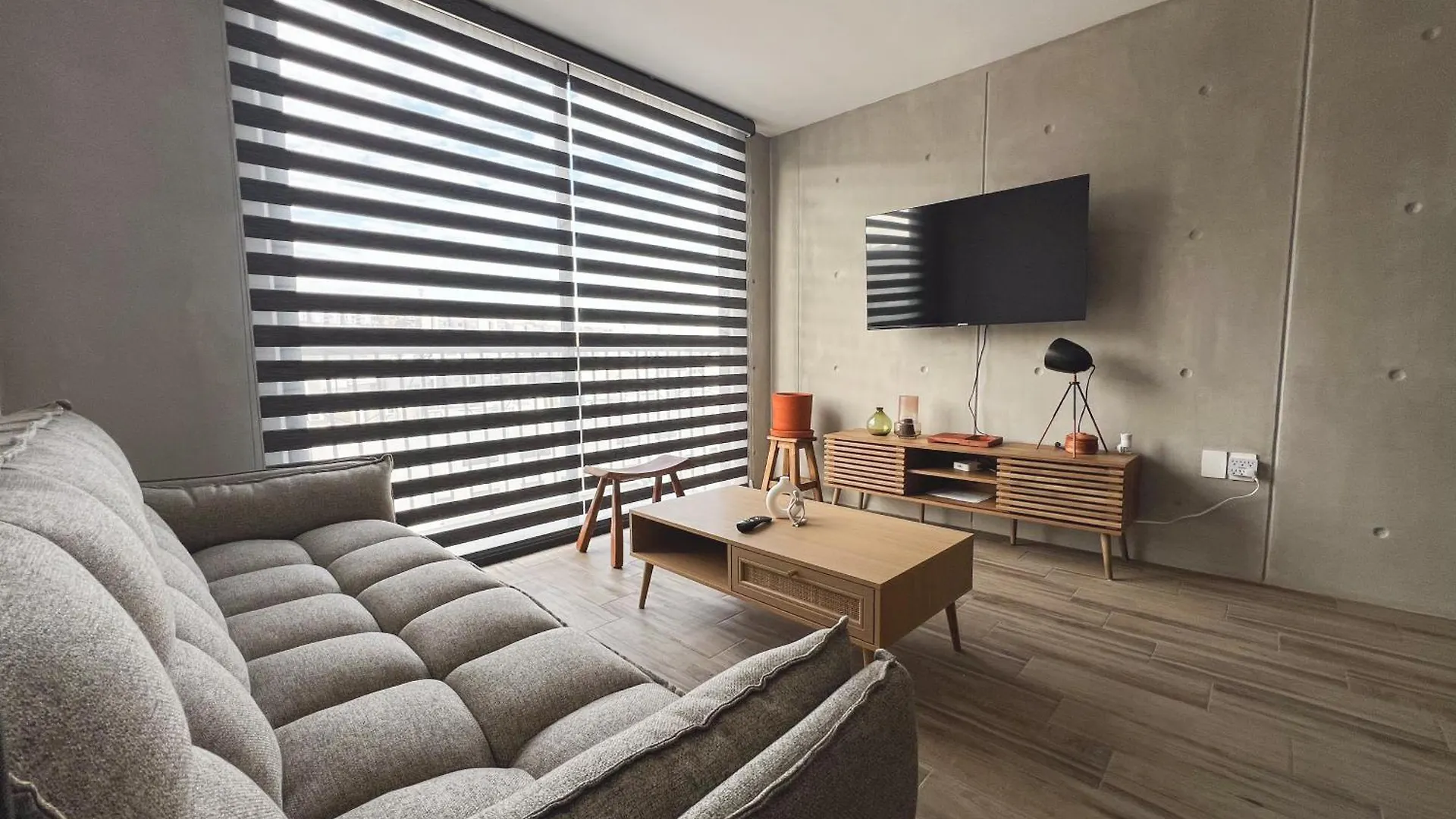 Comodo Departamento 3 Habitaciones Y 200 Mb 瓜达拉哈拉